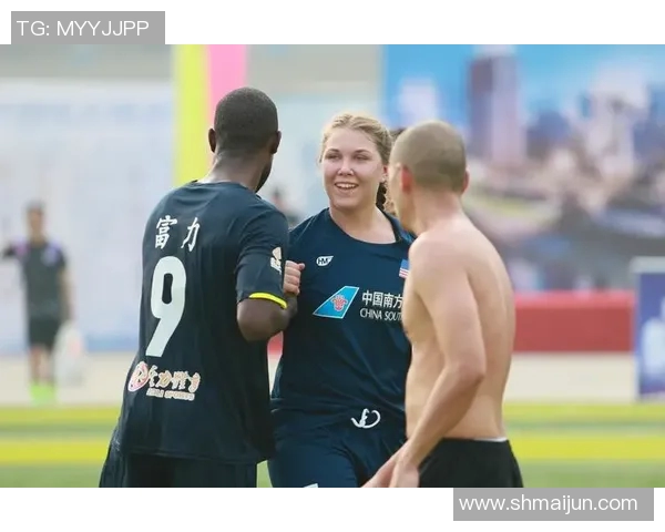 富力队内对抗赛精彩纷呈球员们展现出色技艺与团队默契